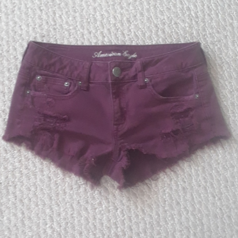 AE maroon destroyed cutoffs ~ 🖤